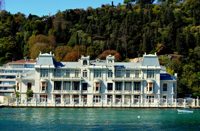 Bebek Emine Valide Sultan Yalısı