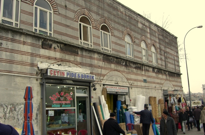 Eminönü Rüstempaşa Büyük Çukur Han