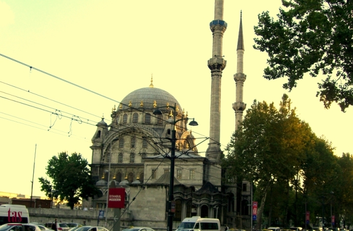 Tophane Nusretiye Camii
